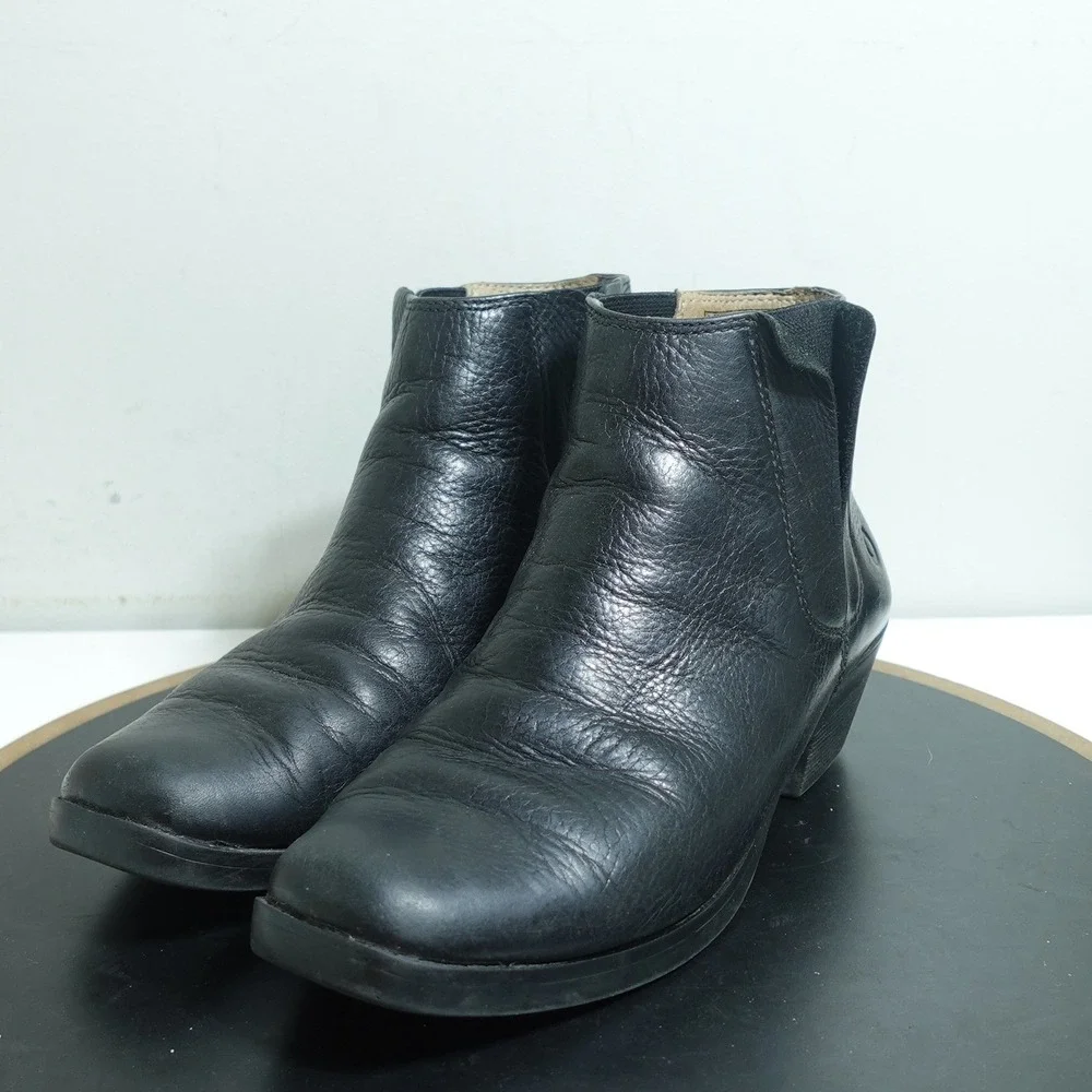 Bogs Gretchen Chelsea Boots Women US 7 Waterproof Black Leather Ankle‎